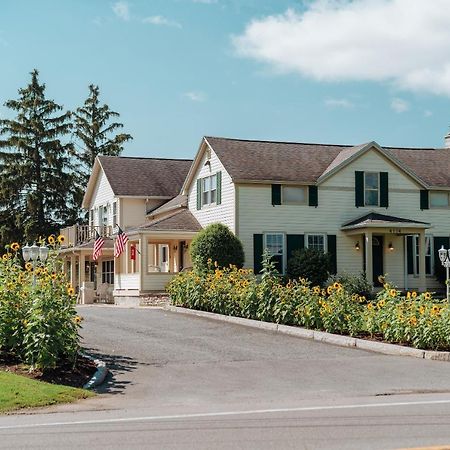 Skaneateles Suites Ngoại thất bức ảnh