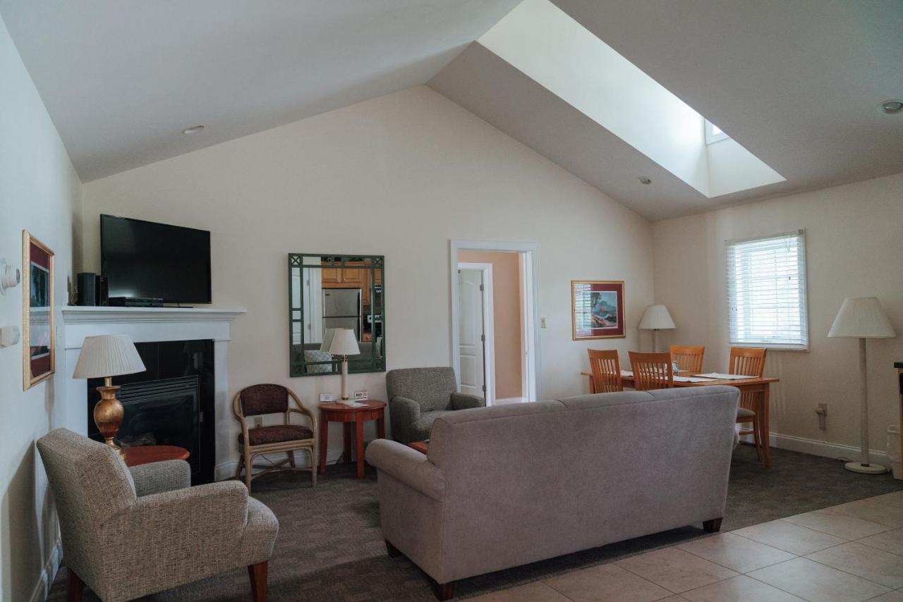 Skaneateles Suites Ngoại thất bức ảnh