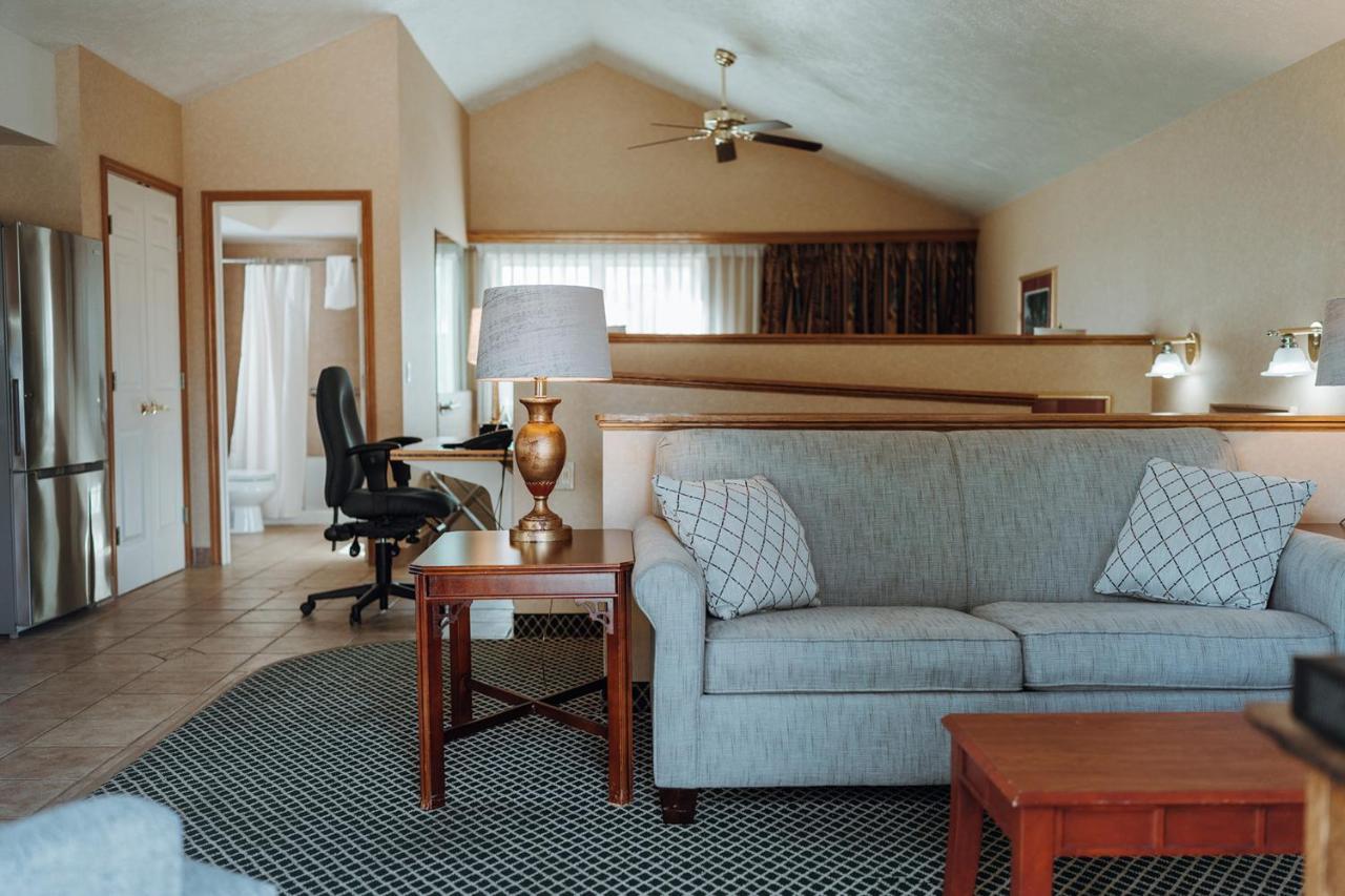 Skaneateles Suites Ngoại thất bức ảnh