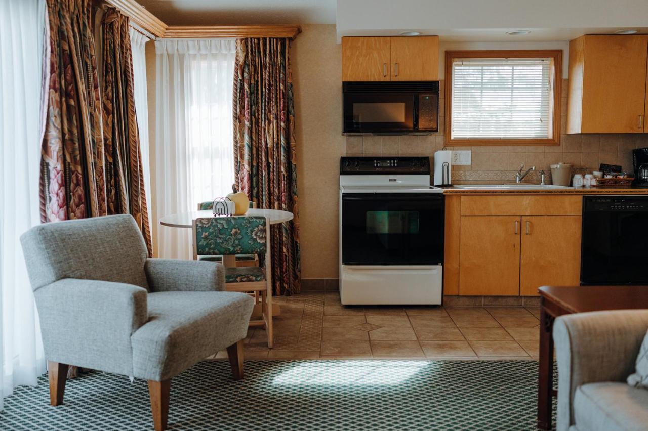 Skaneateles Suites Ngoại thất bức ảnh
