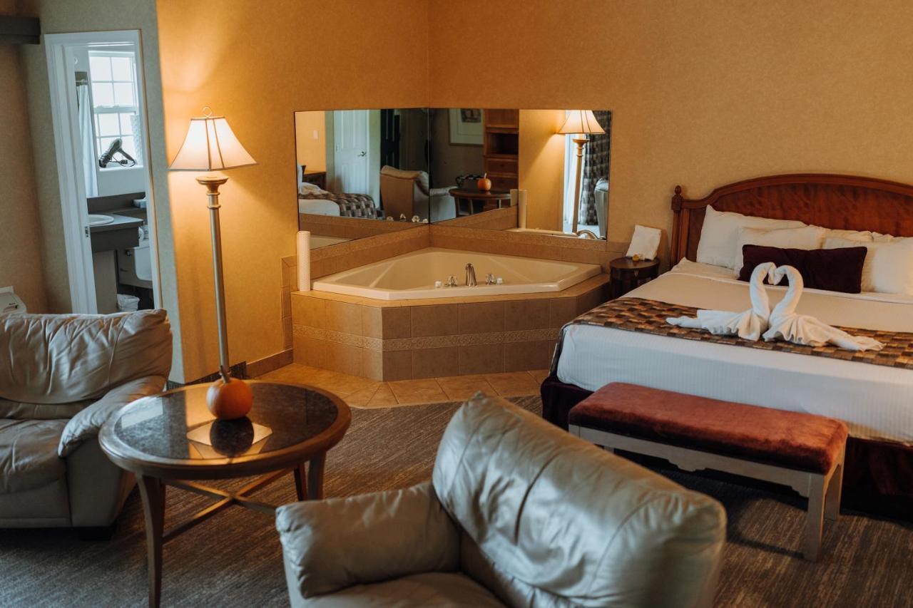 Skaneateles Suites Ngoại thất bức ảnh