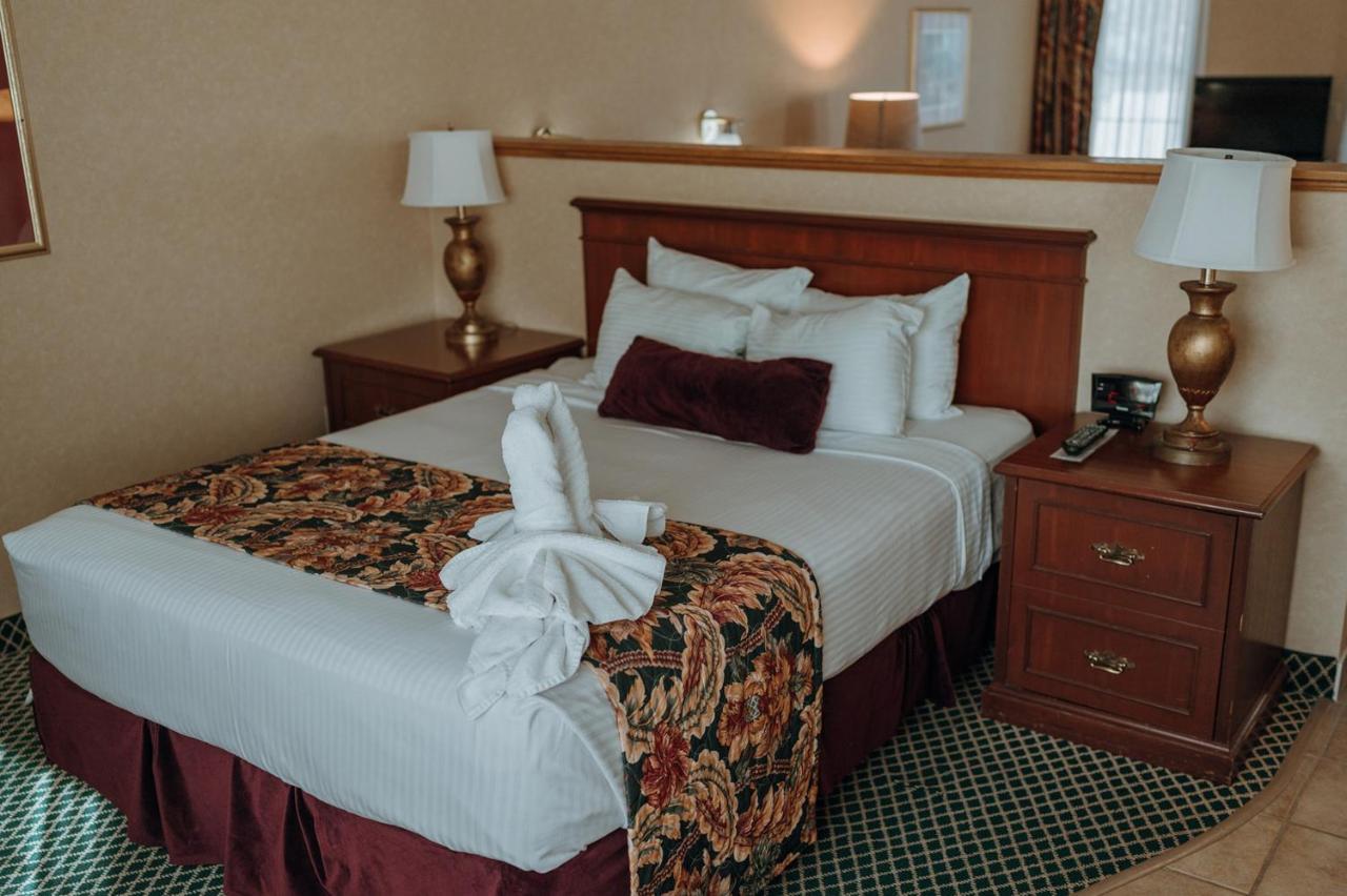 Skaneateles Suites Ngoại thất bức ảnh