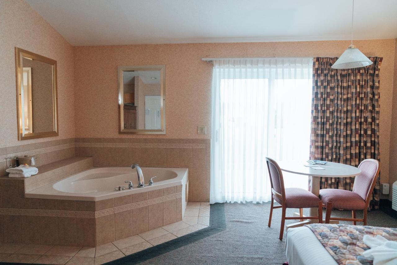Skaneateles Suites Ngoại thất bức ảnh