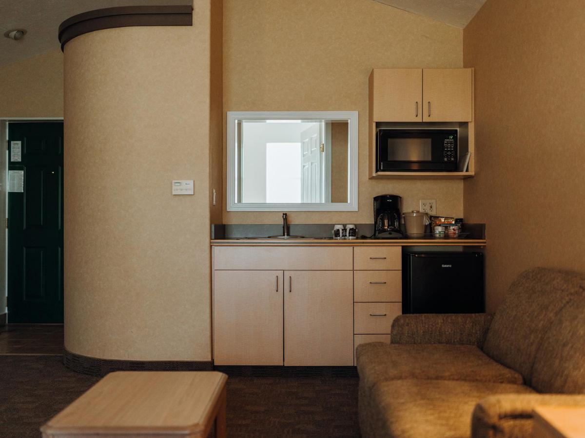 Skaneateles Suites Ngoại thất bức ảnh