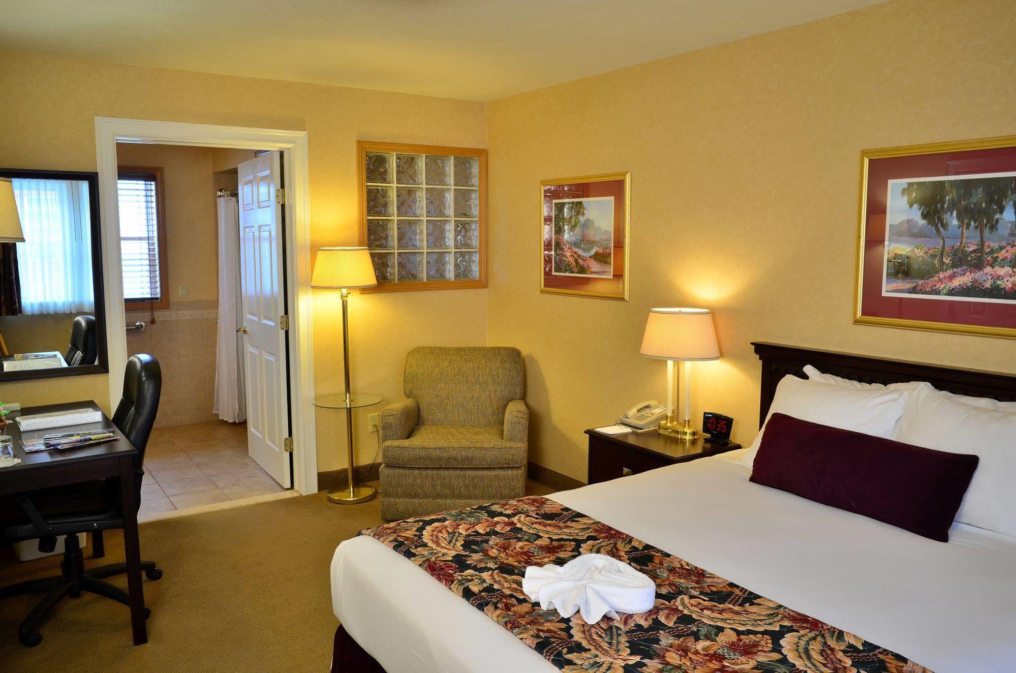 Skaneateles Suites Ngoại thất bức ảnh