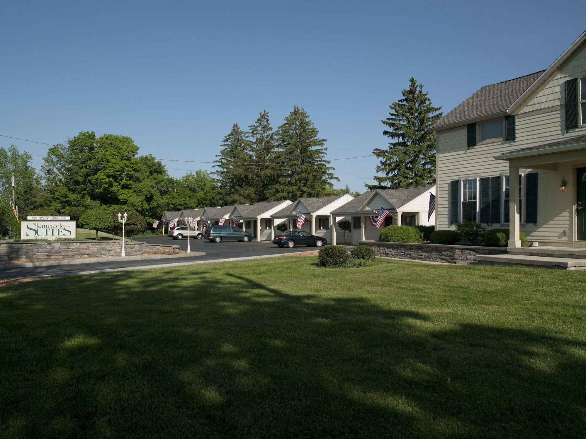 Skaneateles Suites Ngoại thất bức ảnh