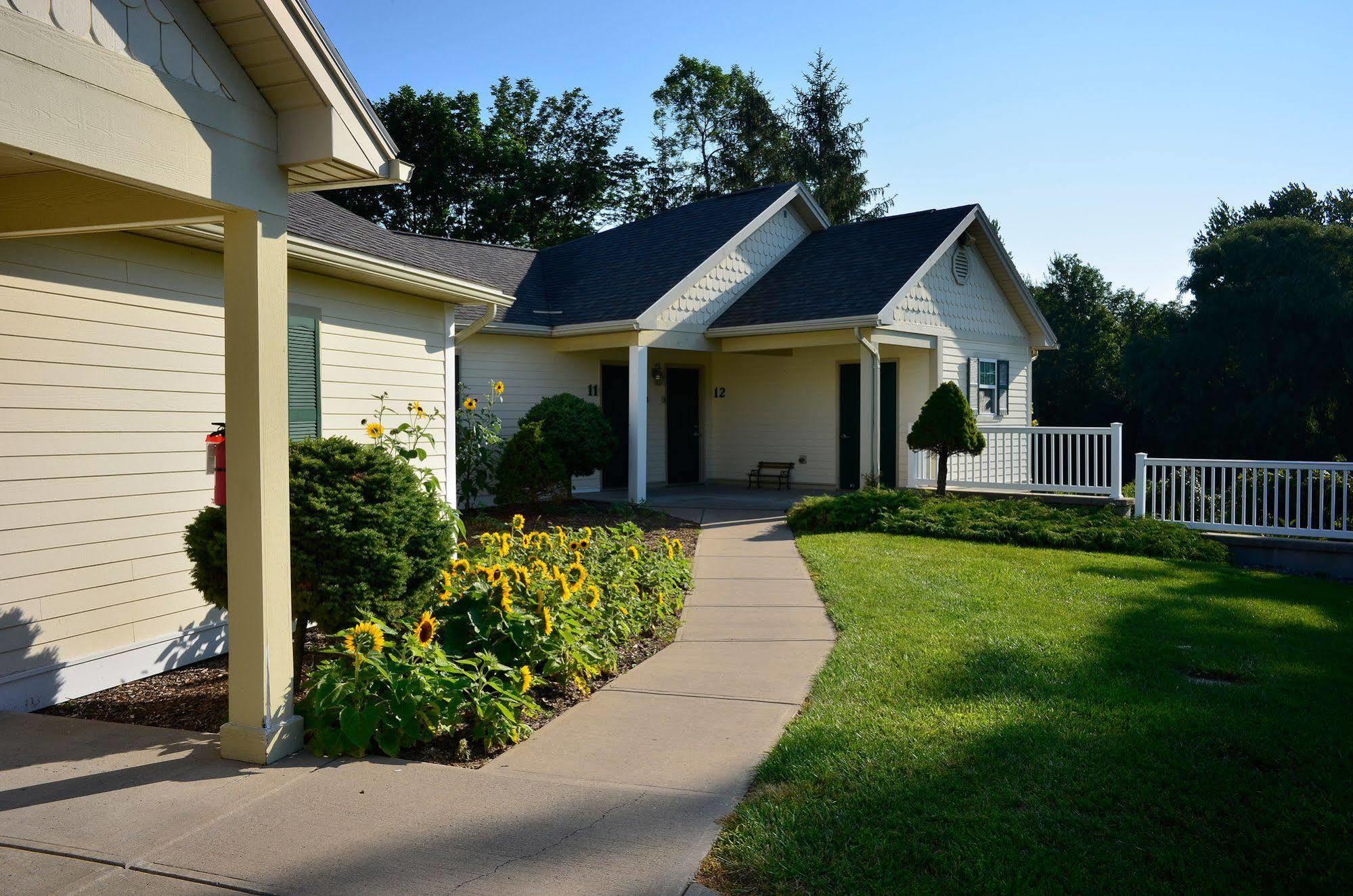 Skaneateles Suites Ngoại thất bức ảnh