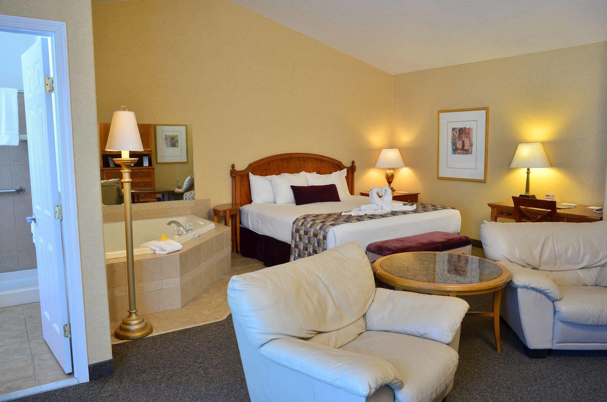 Skaneateles Suites Ngoại thất bức ảnh